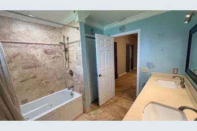 11540 NW 27th Ct #-, Plantation, FL 33323 - Photo 13