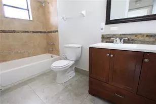 650 NW 114th Ave, Sweetwater, FL 33172 - Photo 13