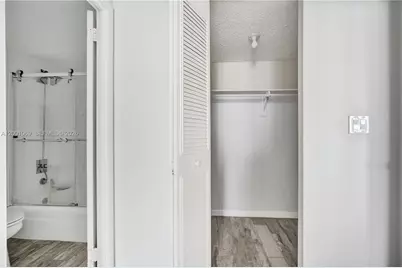 251 174th #1607, Sunny Isles Beach, FL 33160 - Photo 5