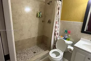 5501 SW 89th Ave, Miami, FL 33165 - Photo 3