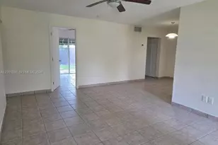 19851 SW 103rd Ct, Cutler Bay, FL 33157 - Photo 5