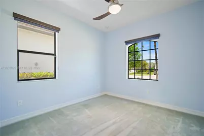 1286 SW 113th Way, Pembroke Pines, FL 33025 - Photo 31