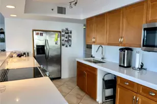 3600 Mystic Pointe Dr, Aventura, FL 33180 - Photo 11