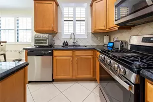 3361 NW 125th Ave, Sunrise, FL 33323 - Photo 9