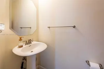 3361 NW 125th Ave, Sunrise, FL 33323 - Photo 11