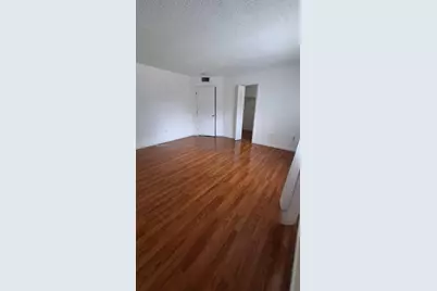 6950 Miami Gardens Dr #2-201, Hialeah, FL 33015 - Photo 5