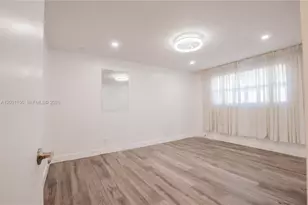 300 S Luna Ct, Hollywood, FL 33021 - Photo 15