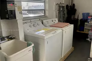 300 S Luna Ct, Hollywood, FL 33021 - Photo 31