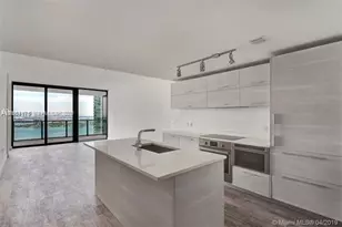 650 NE 32nd St, Miami, FL 33137 - Photo 11