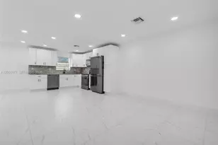 810 SW 14th Ct, Deerfield Beach, FL 33441 - Photo 7