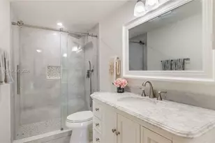 300 Bayview Dr, Sunny Isles Beach, FL 33160 - Photo 9