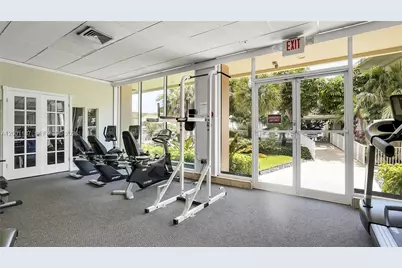 300 Bayview Dr #315, Sunny Isles Beach, FL 33160 - Photo 29