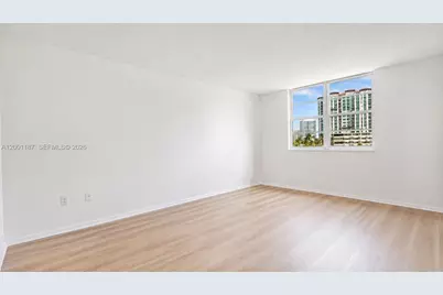 300 Bayview Dr #315, Sunny Isles Beach, FL 33160 - Photo 11