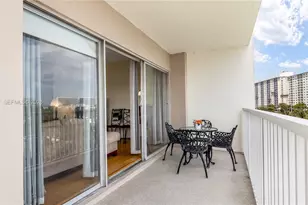 300 Bayview Dr, Sunny Isles Beach, FL 33160 - Photo 19