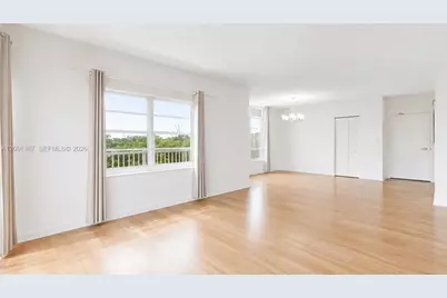 300 Bayview Dr #315, Sunny Isles Beach, FL 33160 - Photo 3