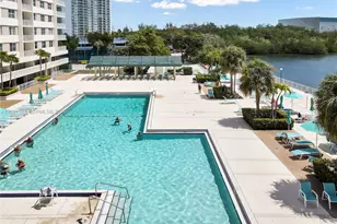 300 Bayview Dr, Sunny Isles Beach, FL 33160 - Photo 37