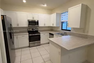11104 W 33rd Way, Hialeah, FL 33018 - Photo 7