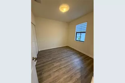 11104 W 33rd Way #0, Hialeah, FL 33018 - Photo 9