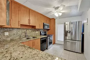 3051 NW 46th Ave, Lauderdale Lakes, FL 33313 - Photo 35