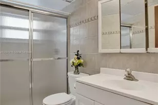 3051 NW 46th Ave, Lauderdale Lakes, FL 33313 - Photo 21