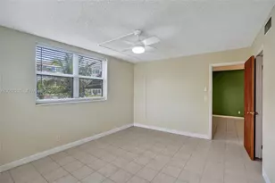 3051 NW 46th Ave, Lauderdale Lakes, FL 33313 - Photo 27