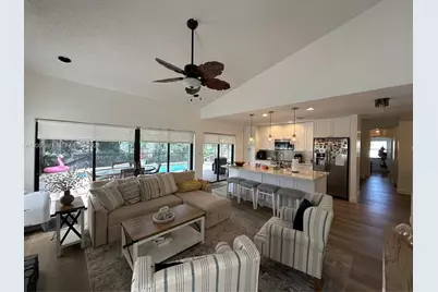 7003 NW 40th Pl, Coral Springs, FL 33065 - Photo 11