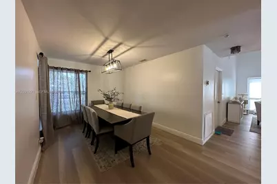 7003 NW 40th Pl, Coral Springs, FL 33065 - Photo 5