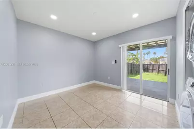 902 SW 8th Pl #0, Florida City, FL 33034 - Photo 9