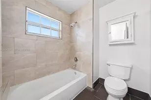 902 SW 8th Pl, Florida City, FL 33034 - Photo 25