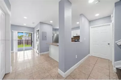 902 SW 8th Pl #0, Florida City, FL 33034 - Photo 5