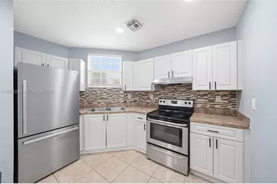 902 SW 8th Pl #0, Florida City, FL 33034 - Photo 7