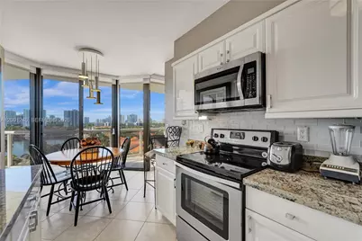 3600 Yacht Club Dr #904, Aventura, FL 33180 - Photo 7