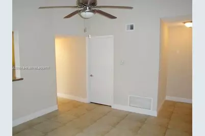 5760 Rock Island Rd #340, Tamarac, FL 33319 - Photo 9