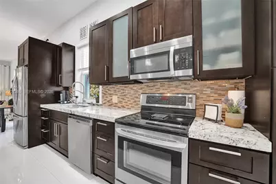 1445 NW 143rd Ave, Pembroke Pines, FL 33028 - Photo 27