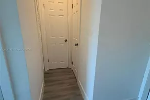 20111 NE 27th Ct, Aventura, FL 33180 - Photo 17