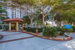 210 174th St, Sunny Isles Beach, FL 33160 - Photo 11