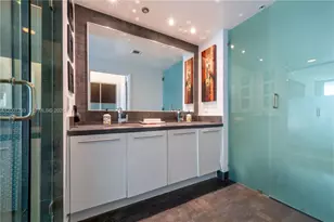 90 SW 3rd St, Miami, FL 33130 - Photo 9
