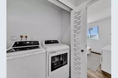 1042 Thistle Creek Ct, Weston, FL 33327 - Photo 39