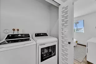 1042 Thistle Creek Ct, Weston, FL 33327 - Photo 39