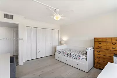 340 Sunset Dr #1210, Fort Lauderdale, FL 33301 - Photo 49