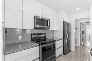 340 Sunset Dr, Fort Lauderdale, FL 33301 - Photo 7