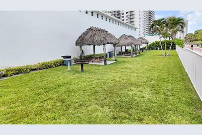 5601 Collins Ave #711, Miami Beach, FL 33140 - Photo 37