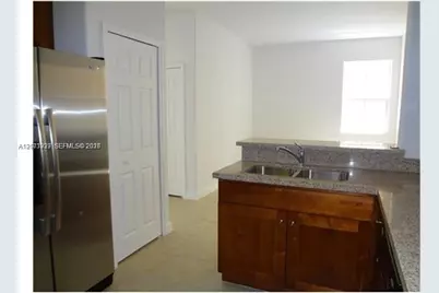 10012 NW 7th St #216, Miami, FL 33172 - Photo 3