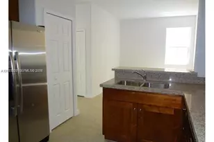 10012 NW 7th St, Miami, FL 33172 - Photo 3