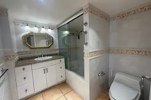 2555 Collins Ave, Miami Beach, FL 33140 - Photo 5