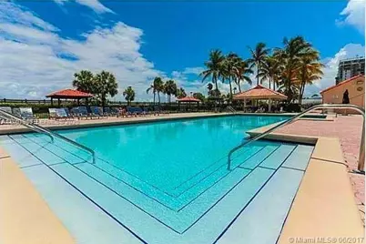 2555 Collins Ave #711, Miami Beach, FL 33140 - Photo 13