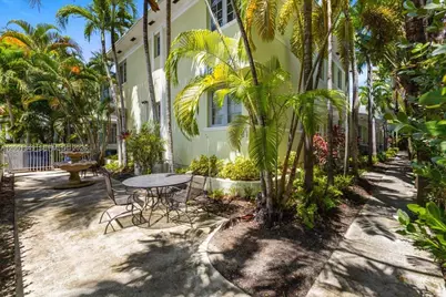 1561 Lenox Ave #4, Miami Beach, FL 33139 - Photo 19
