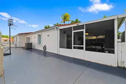 17434 SW 143rd Pl, Miami, FL 33177 - Photo 9