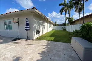 14302 SW 15th St, Miami, FL 33184 - Photo 5
