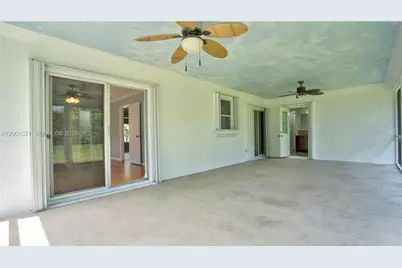 1067 Julia Heights Dr, Lantana, FL 33462 - Photo 31